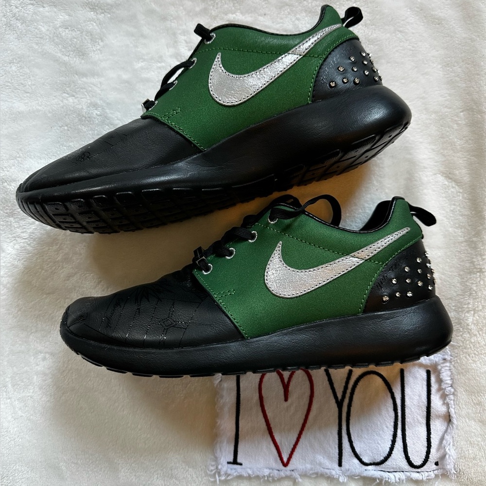 Nike Women’s 2013 Doernbecher Rosherun